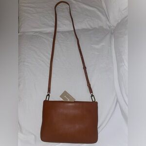 NWT Madewell puffy crossbody leather bag in English Saddle. New never used.